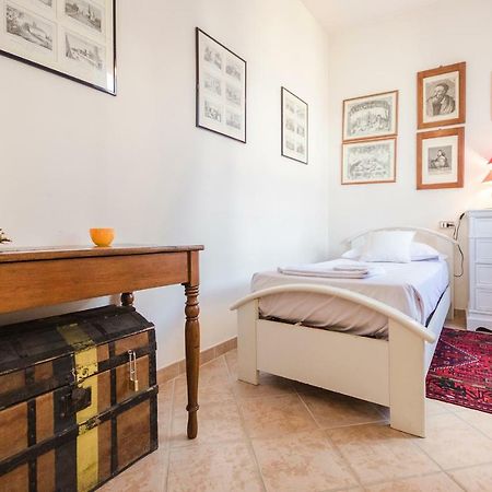 Lupari Apartment, Palazzo Storico Sotto Le Due Torri Bolonha Exterior foto